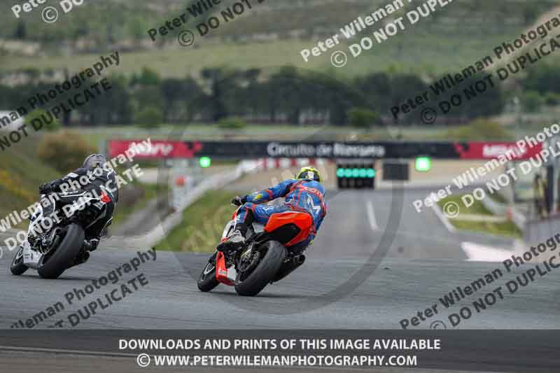 cadwell no limits trackday;cadwell park;cadwell park photographs;cadwell trackday photographs;enduro digital images;event digital images;eventdigitalimages;navarra;no limits trackdays;peter wileman photography;racing digital images;trackday digital images;trackday photos